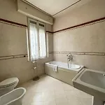 Peonia Готель типу 